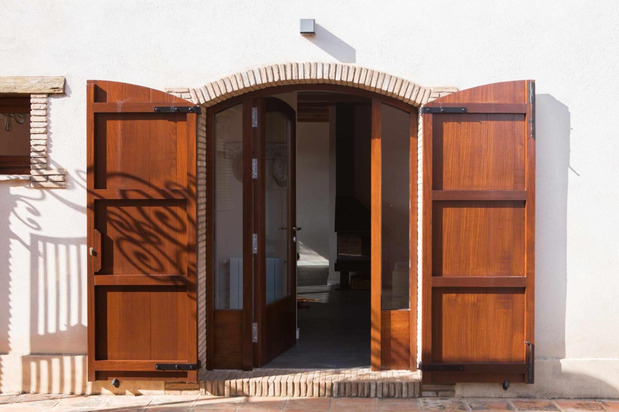 Casa Rural Masia Les Apieres El Pla de Manlleu ภายนอก รูปภาพ