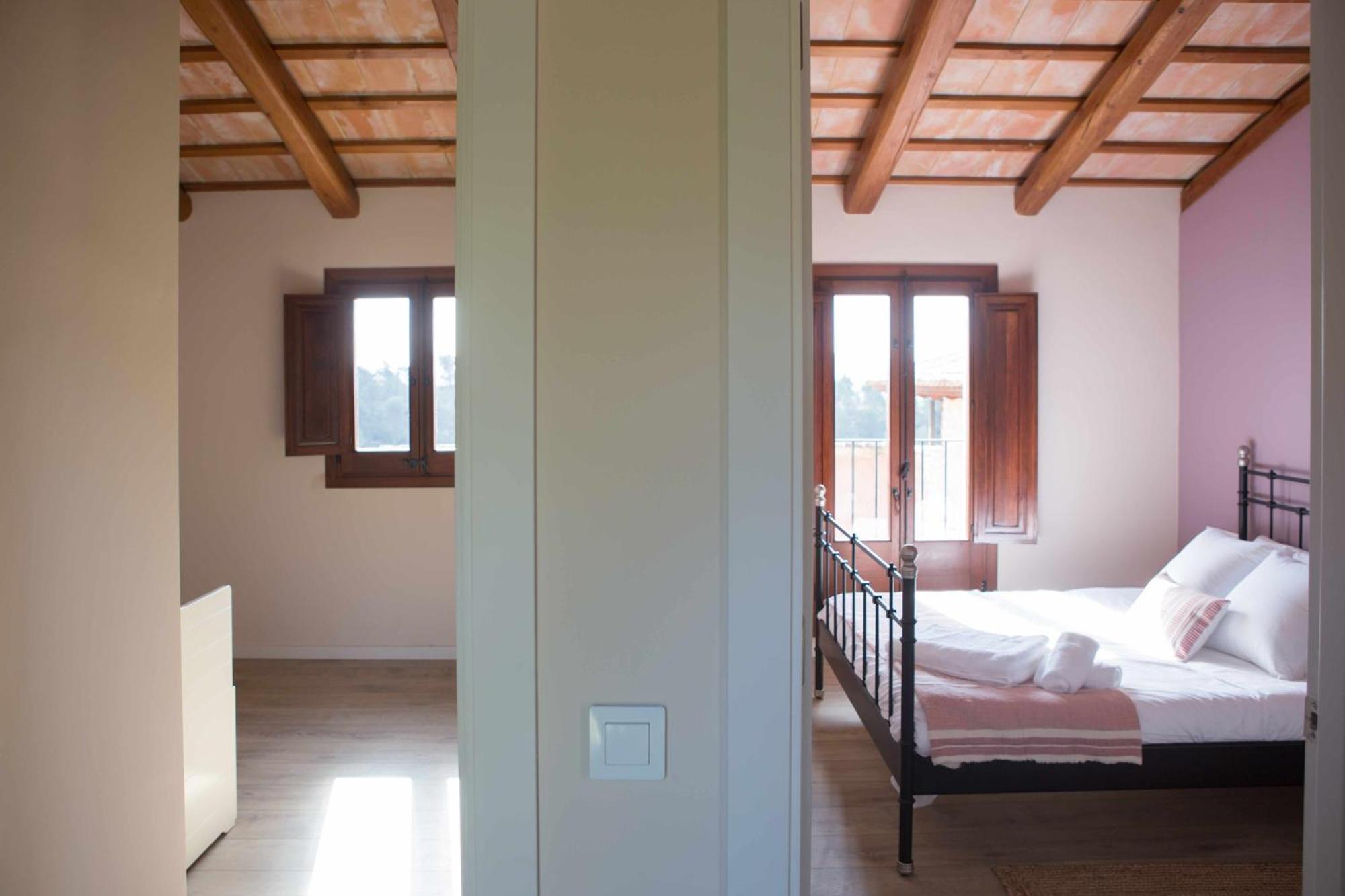 Casa Rural Masia Les Apieres El Pla de Manlleu ภายนอก รูปภาพ